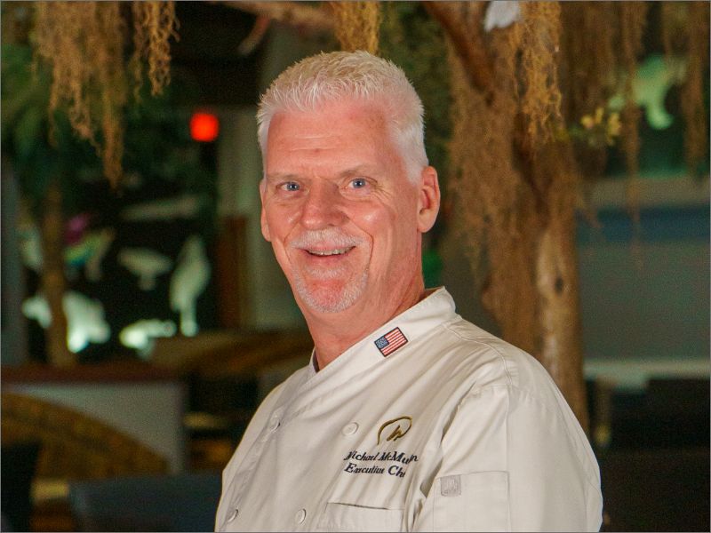rosen-centre-head-chef-michael-mcmullen-800x600